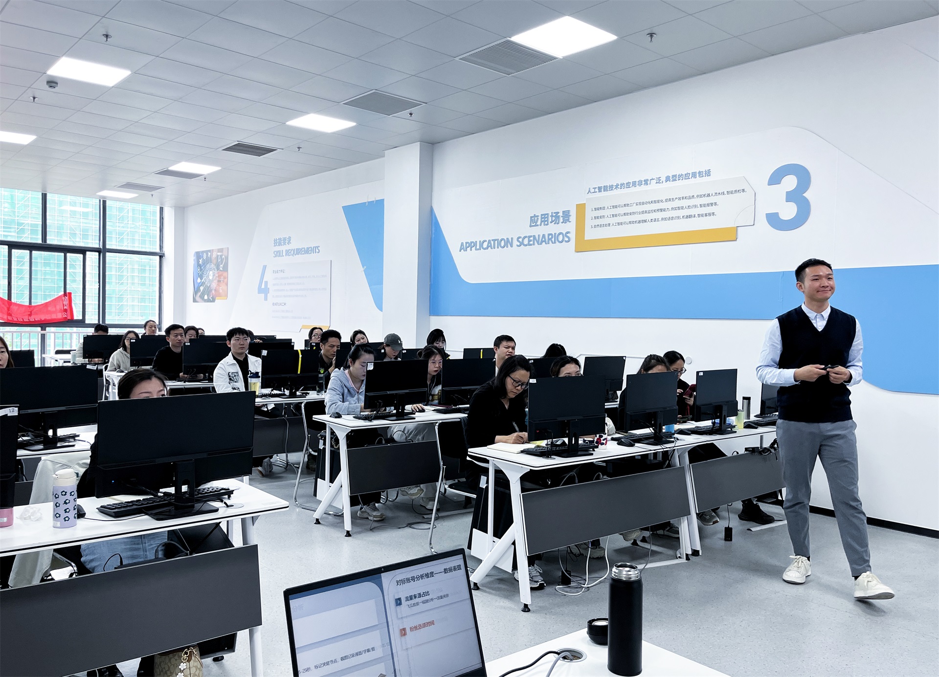 微信图片_20251027113343.jpg 微信图片_20251027113343.jpg